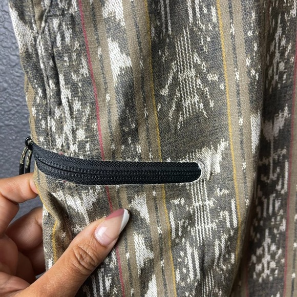 Burton Men's Green/Multicolor Moxie Kelp Guatikat Print Boardshorts Size 38 - Picture 7 of 10